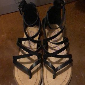 sandals/ black, very comfortable i love love